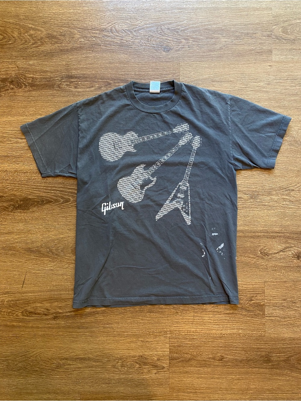 Y2K Gibson guitar t shirt